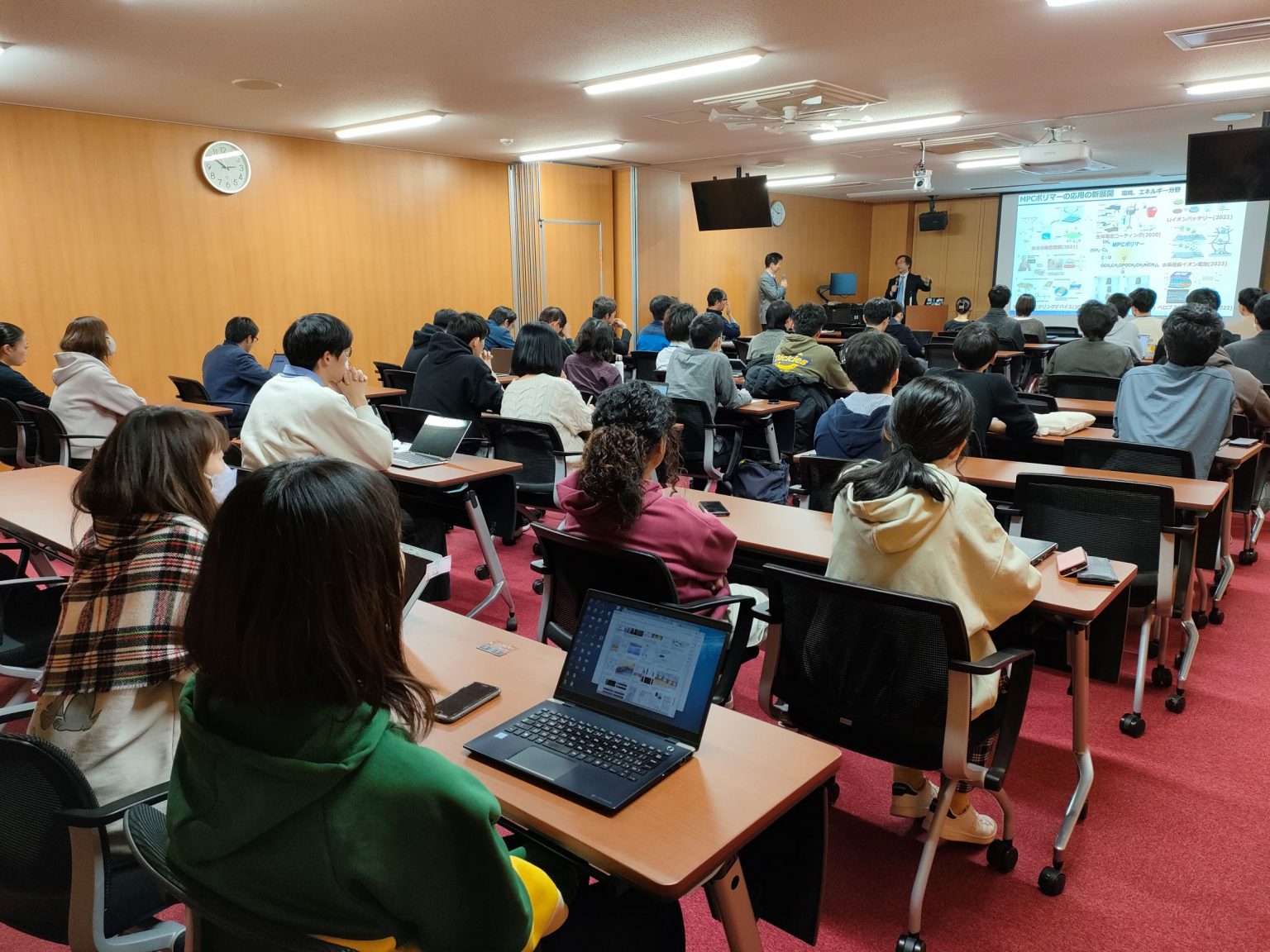 石原一彦先生（大阪大学特任教授/東京大学名誉教授）の講演会が行われました。 田中賢研究室